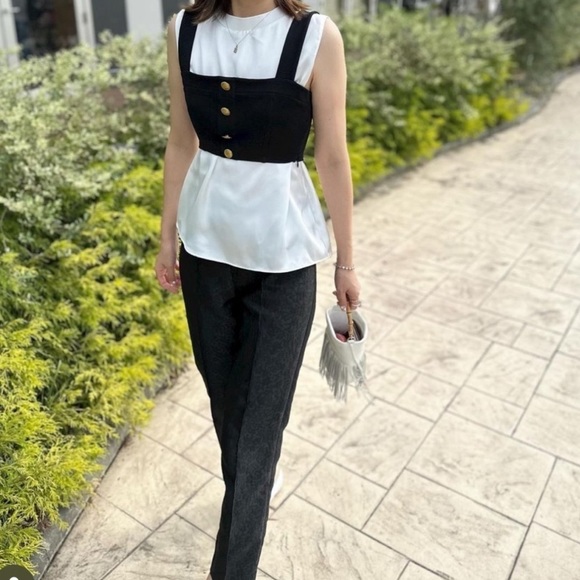 Zara Black Crop Top with Gold Buttons - Picture 7 of 16